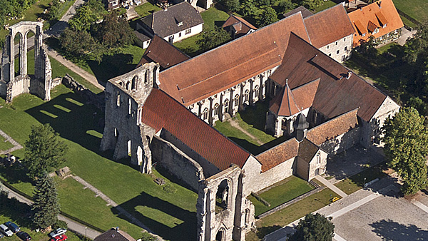 Luftbild der gotischen Klosteranlage Walkenried:©Schönfelder